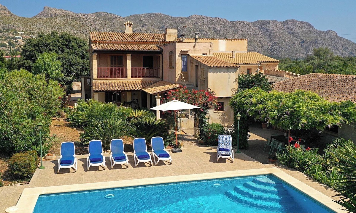 Pollensa Villa | VILLA PANADA- Traditional Mallorquin house, ground floor, 3 bedrooms and pool.