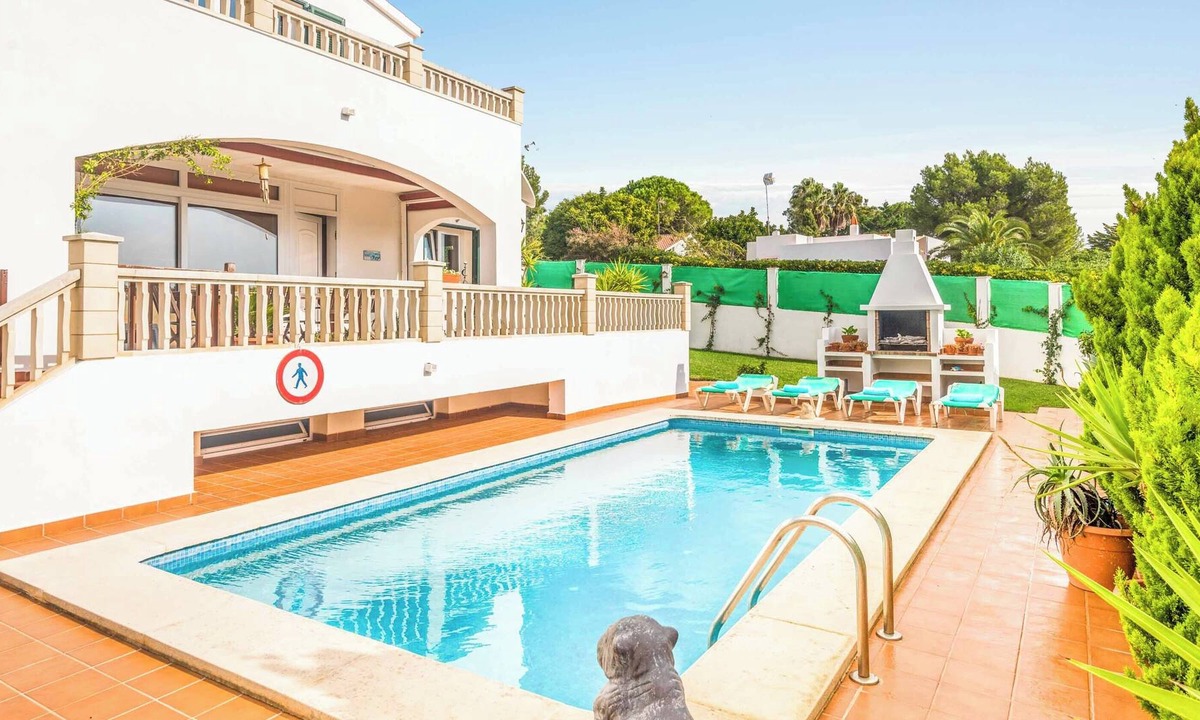 Binisafua Villa | Villa Rasen - Three Bedroom Villa, Sleeps 6