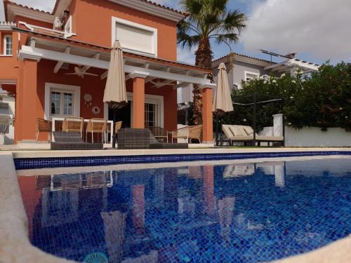 Banos y Mendigo Villa | Villa Renes, with a private pool