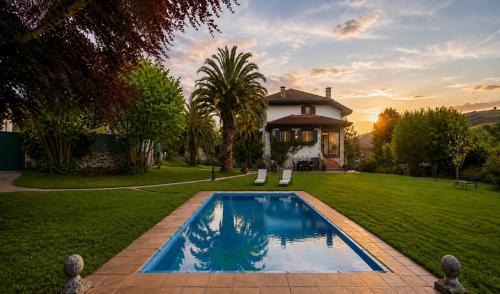 Llanes Ski Chalet | Villa Rural con Piscina en Llanes | La Ablanosa