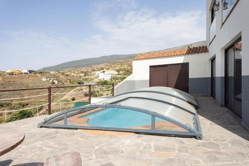Fasnia Villa | Villa Rural La Zarza by Sunkeyrents