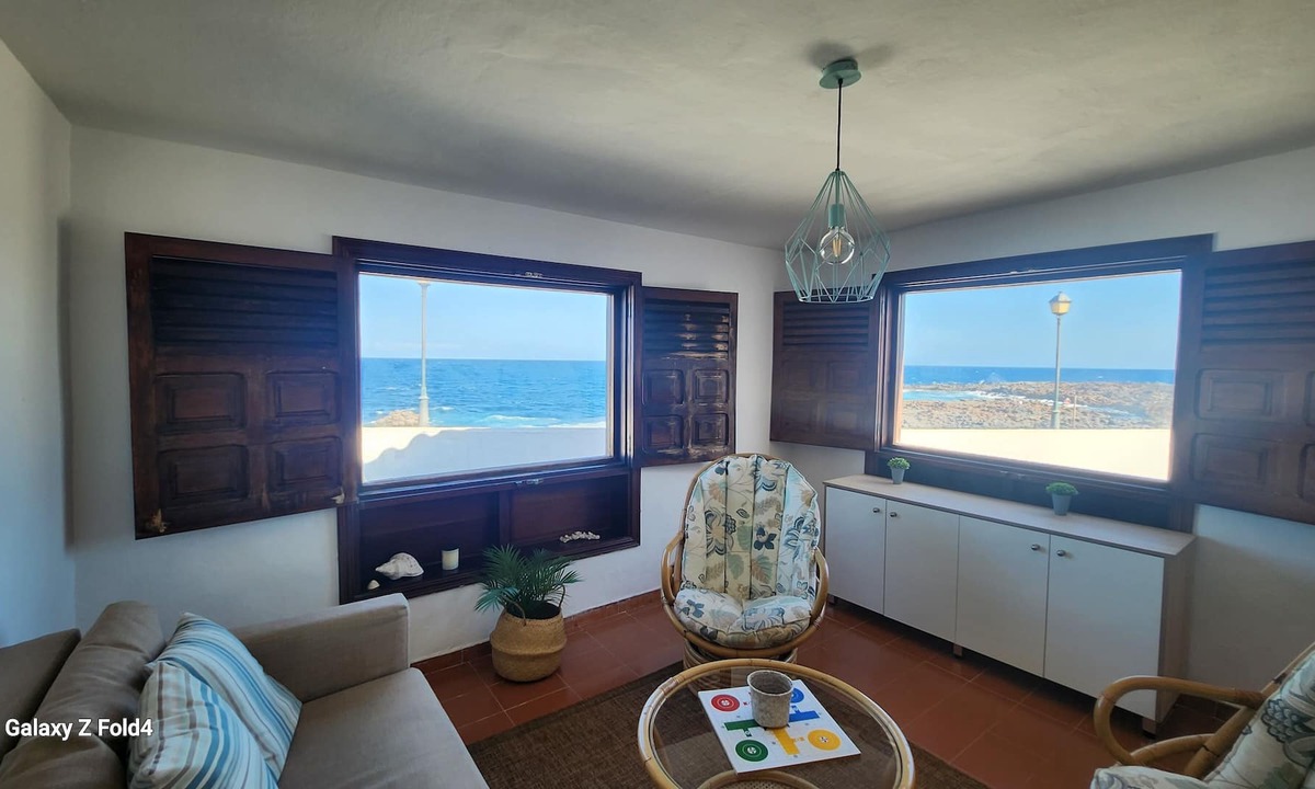 Castillo Caleta de Fuste Villa | Villa Salada on the Ocean Shore