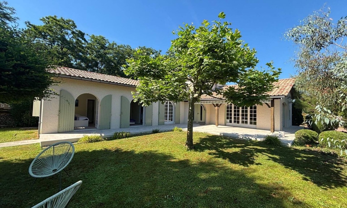 Lanton Villa | Villa seaside Andernos ! 100m from the pool. Ideal for families, quiet.