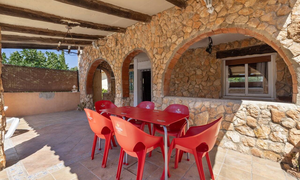 Bellvey House | Villa Sueños – Private Pool, Patio, BBQ, Mesh Wifi, Near Costa Dorada Beaches