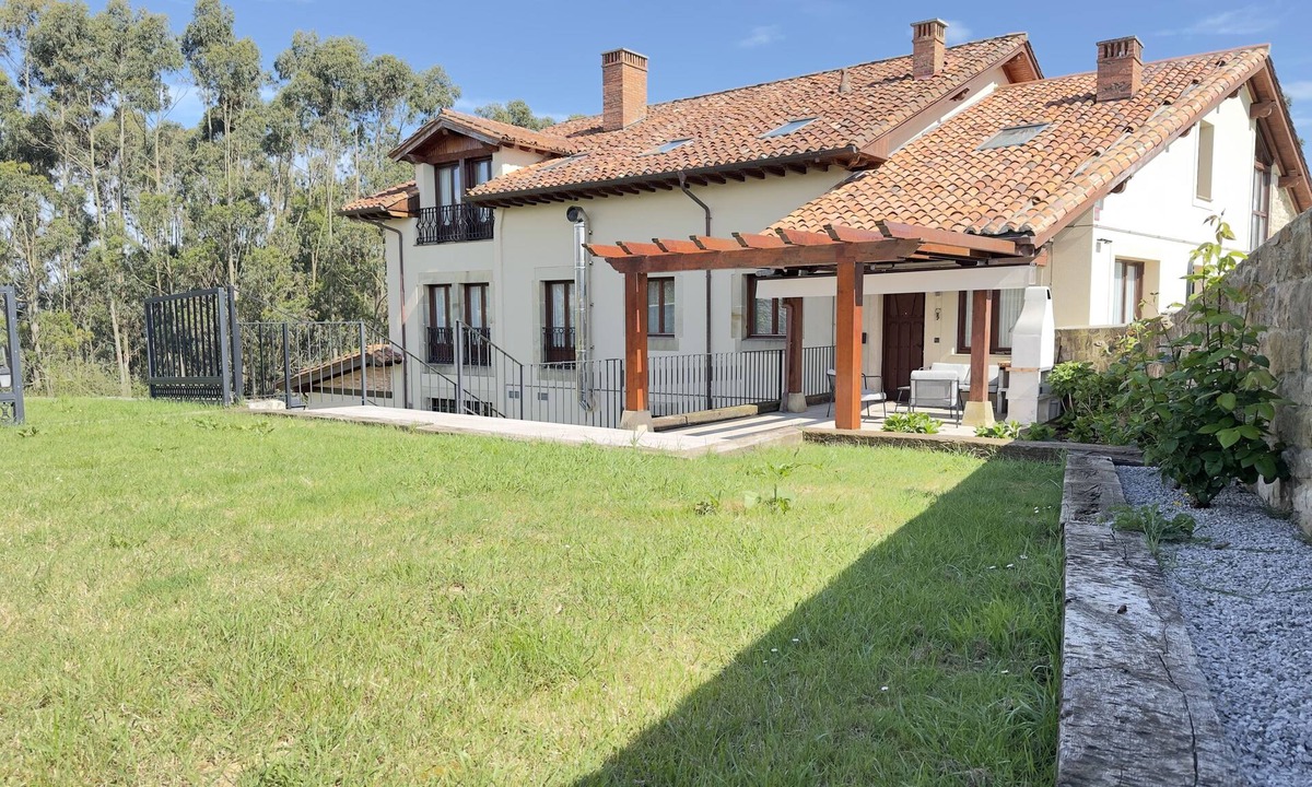 Lamadrid Ski Chalet | Villa surrounded by nature near the beaches