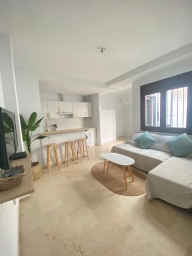 Chipiona Apartment | Villa Tropical a 2 minutos del Faro de Chipiona