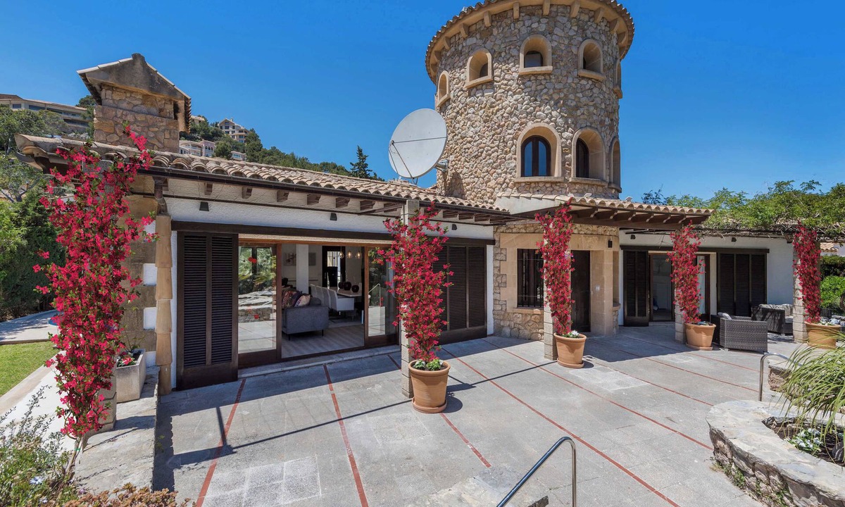 Urbanitzacio Gotmar Villa | Villa Vantour - Close to Puerto Pollenca, with Gymnasium