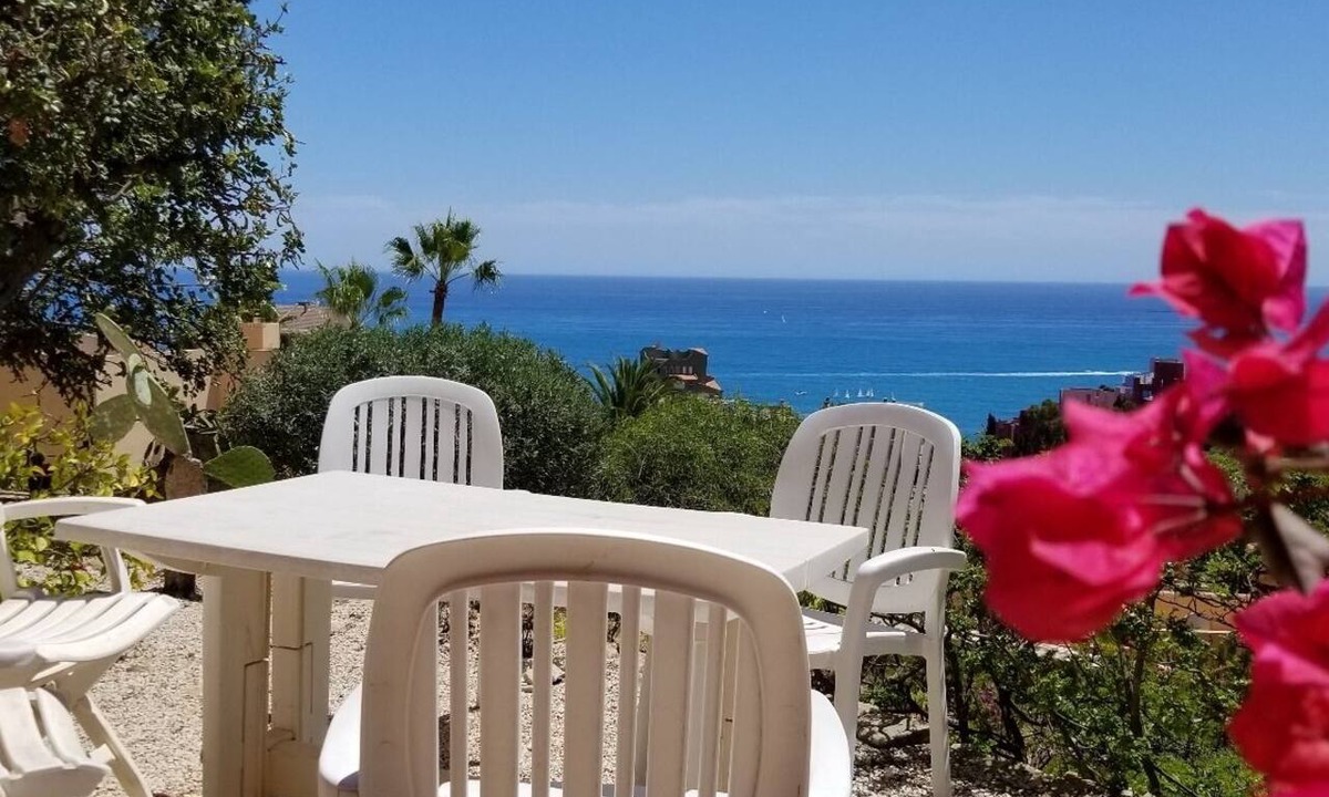 Calpe Villa | Villa with ocean views, a large garden, and a panoramic view of Bofill—the beach and Old Town are within walking distance
