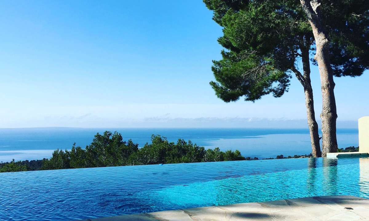 Es Cubells Villa | Vista Panorâmica e Única Para Esta Villa com 6 Quartos e 6 Banheiros
