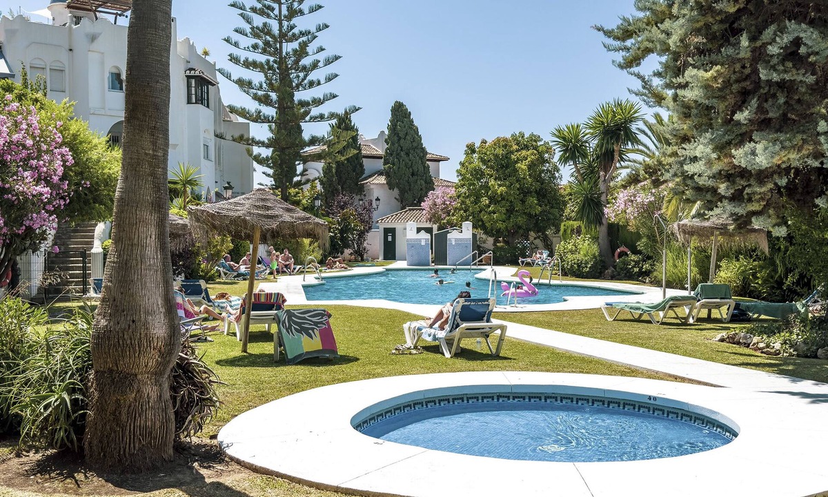 Sitio de Calahonda Condo | Walk to the Beach! 1 Bedroom Comfy Condo