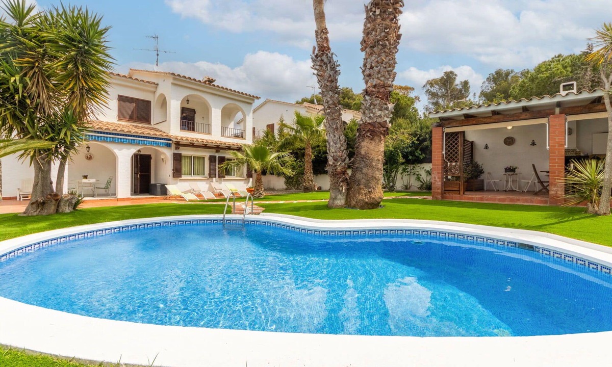 El Roc de Sant Gaieta House | Wonderful private villa for 6 guests with private pool, WIFI, TV and terrace