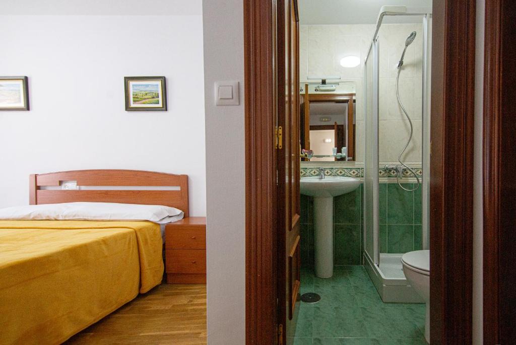 Arriondas Hostel | Yani's Hospedaje Pension 1 estrella