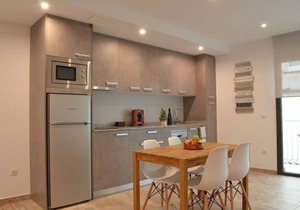 1.1 NEW in center ROSES with WI-FI, AC and TV sat at 60 m MAR
