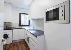 2-bed apartment in the Centre of Girona w terrace
