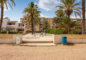 2 bedroom accommodation in Cartagena