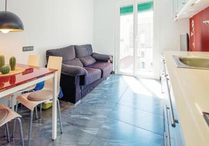 2 Bedroom Cozy Apartment In Blanes