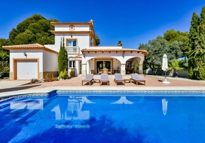 200 m² Villa ∙ 3 bedrooms ∙ 6 guests