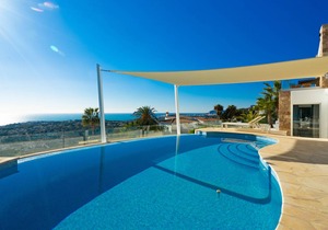 250 m² Villa ∙ 4 bedrooms ∙ 10 guests