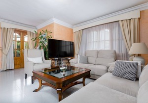 252 m² House ∙ 4 bedrooms ∙ 5 guests