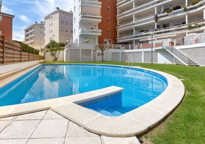 2KIS02- Cozy apartment for 4 people with swimming pool located near the beach