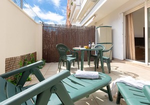 2KIS02- Cozy apartment for 4 people with swimming pool located near the beach