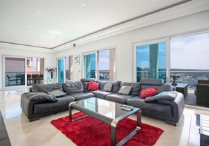 4 large bedrooms, Sea View Villa