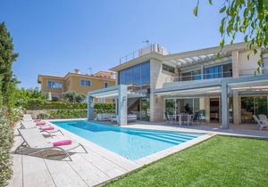 400 m² Villa ∙ 5 bedrooms ∙ 10 guests