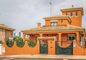 5 bedroom accommodation in Cartagena
