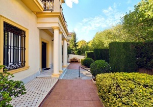 550 m² Villa ∙ 8 bedrooms ∙ 16 guests