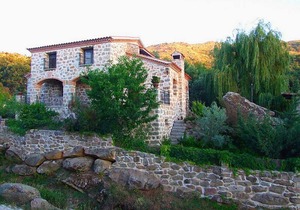 6 bedroom(s) Cottage near Navaluenga