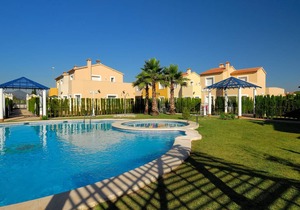 77 m² House ∙ 2 bedrooms ∙ 5 guests