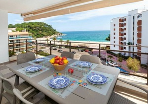84 m² Apartment ∙ 3 bedrooms ∙ 6 guests