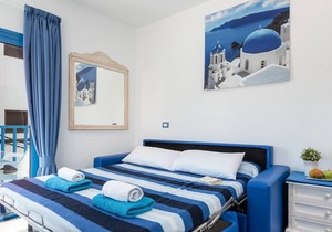 A3 Authentic Guest House Room with kitchenette