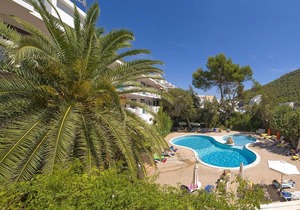 Apartamentos Cala LLonga Playa