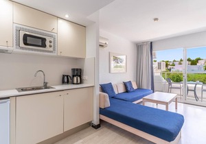 Apartamentos Ferrera Secret with Balcony & Wi-Fi