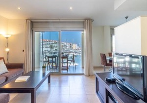 Apartment Del Port-4 by Interhome
