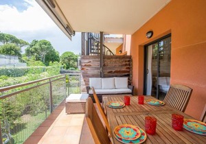 Apartment Jardins Sa Boadella by Interhome