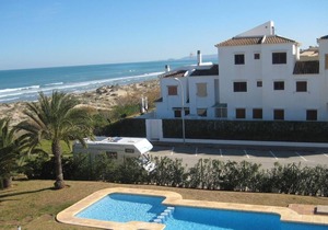 Apartment San Fernando with Sea & Mountain View, Terrace, Shared Pool & Wi-Fi