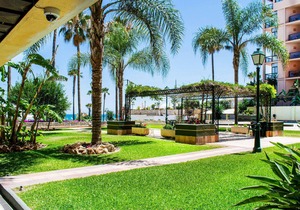 Beach front apartment in Torremolinos