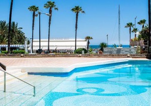 Beach Front Apartment In Torremolinos