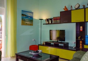Beautiful vacation home directly on the sea, only 10 m from the beach La Concha.