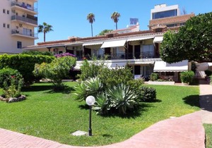 Carihuela Palace