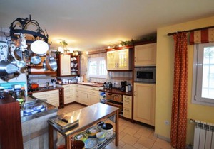 Casa con A/A, piscina, barbacoa, WIFI y a 200m de la playa en Costa Brava - ES-89-77
