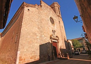 Casa con Jardín Privado, 3 Habitaciones, Terraza y Garaje en Sant Pere Pescador - ES-89-100