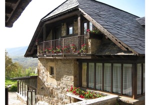 Casa del Cura / Duplex Apartment