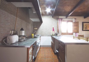 Casas Pin for 8 people