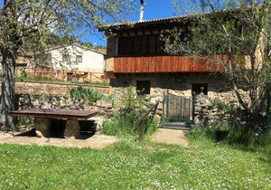Casas Pin for 1 people