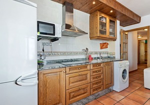 Charming Apartment in Gudar with Terrace