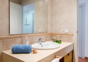 Charming Golf, Pool, Beach and Private Parking