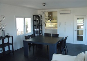 City villa with gym and sensational harbor/sea and mountain views